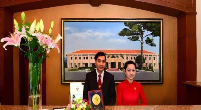 Tan Son Nhat Hotel 3*