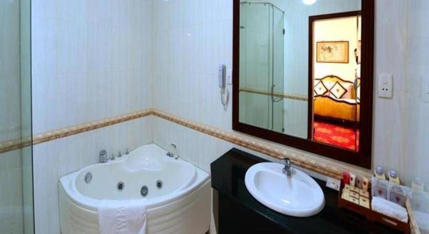Tan Son Nhat Hotel