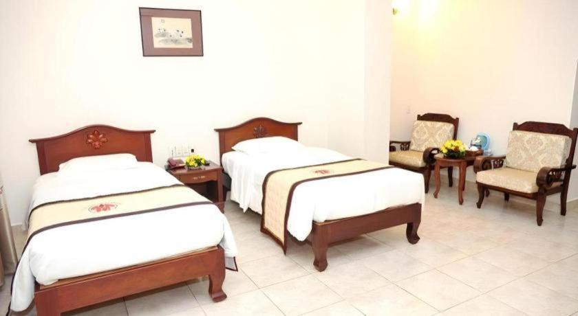 Hotel Tan Son Nhat 3*